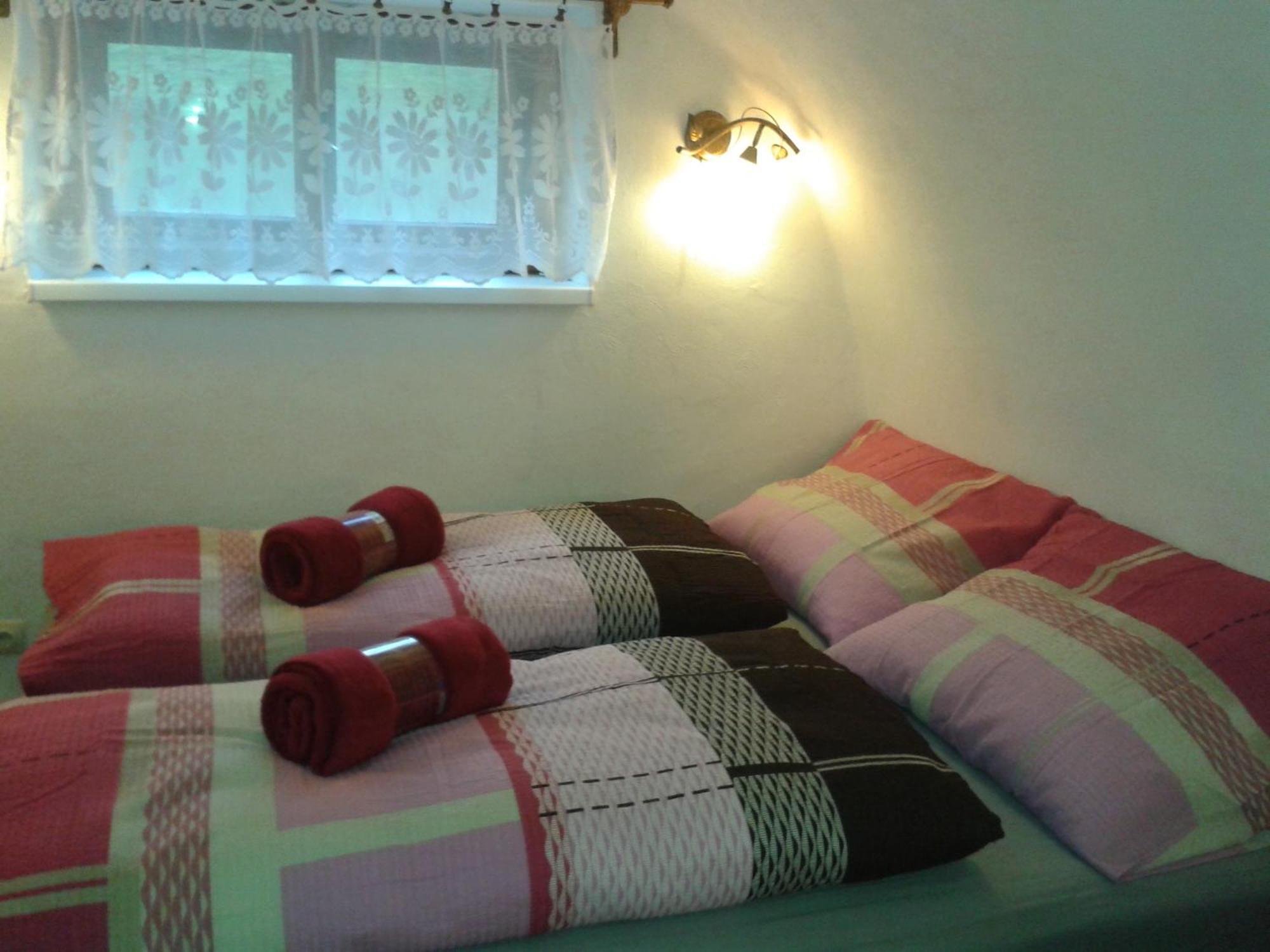 ホテル Zemianska Kuria Vachtar Kralova Lehota 部屋 写真